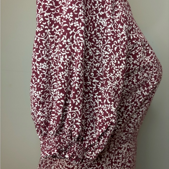 Old Navy Maroon Floral Short Sleeve Flit & Flare Dress- Small - Picture 6 of 10
